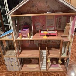 Barbie House