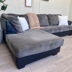 WE DELIVER! 🚚 - Gray w/ Black Leather Modern L Sectional Couch with Chaise