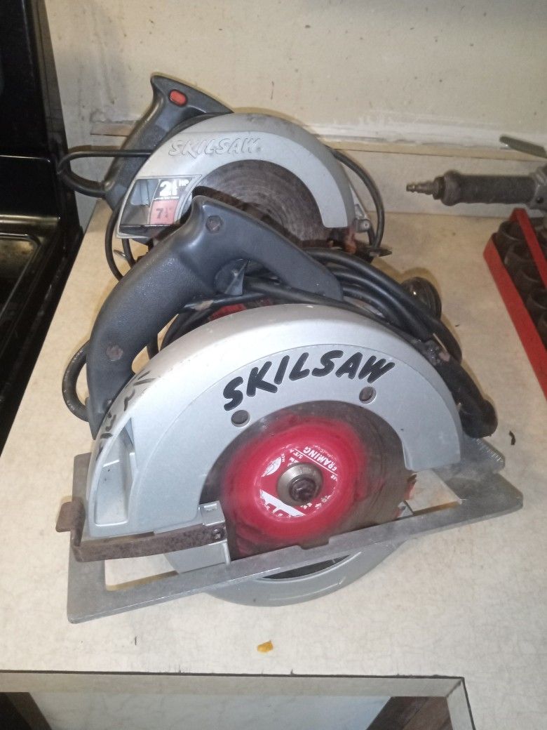 Two Very Nice Work Excellent Skills House For Sale In Pine Hills $50 Each Your Choice