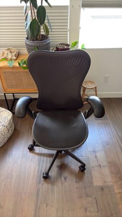 Herman  Miller Mirra chair