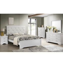 4- Pc Bedroom set Dresser,Mirror Nightstand (1) Queen size bed frame Not including Mattress and Box Sp