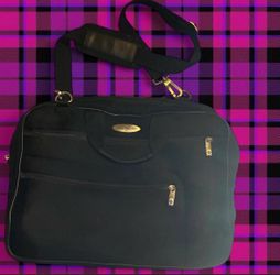 Hand & crossbody bag 💼