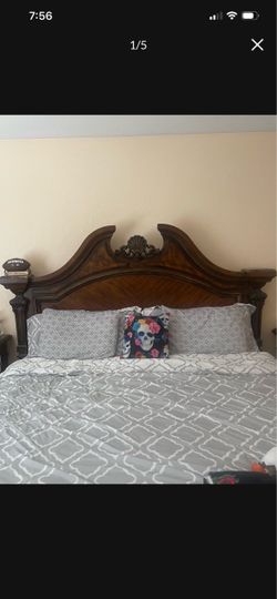 Bedroom set