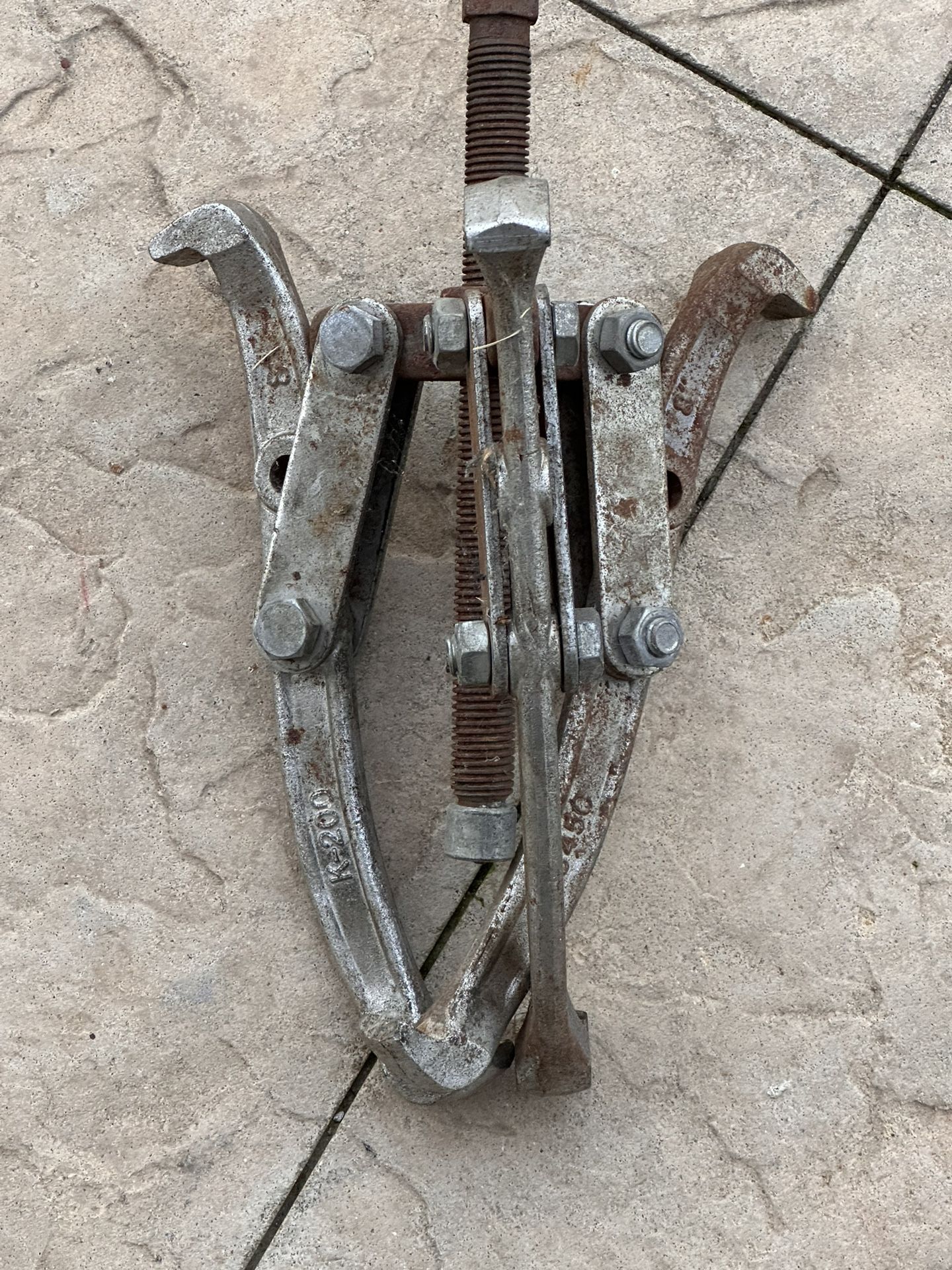 ALLIED K-200 8" Triple Arm Jaw Metal Hub Bearing Puller - S45C