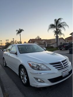 2012 hyundai genesis