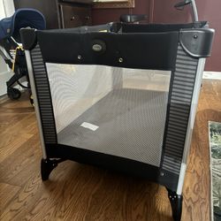 Graco Pack’n Play Portable Playard 