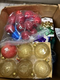  Christmas Decorations 