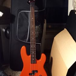 CHARVEL BASS 89 JAPAN CHARVETTE