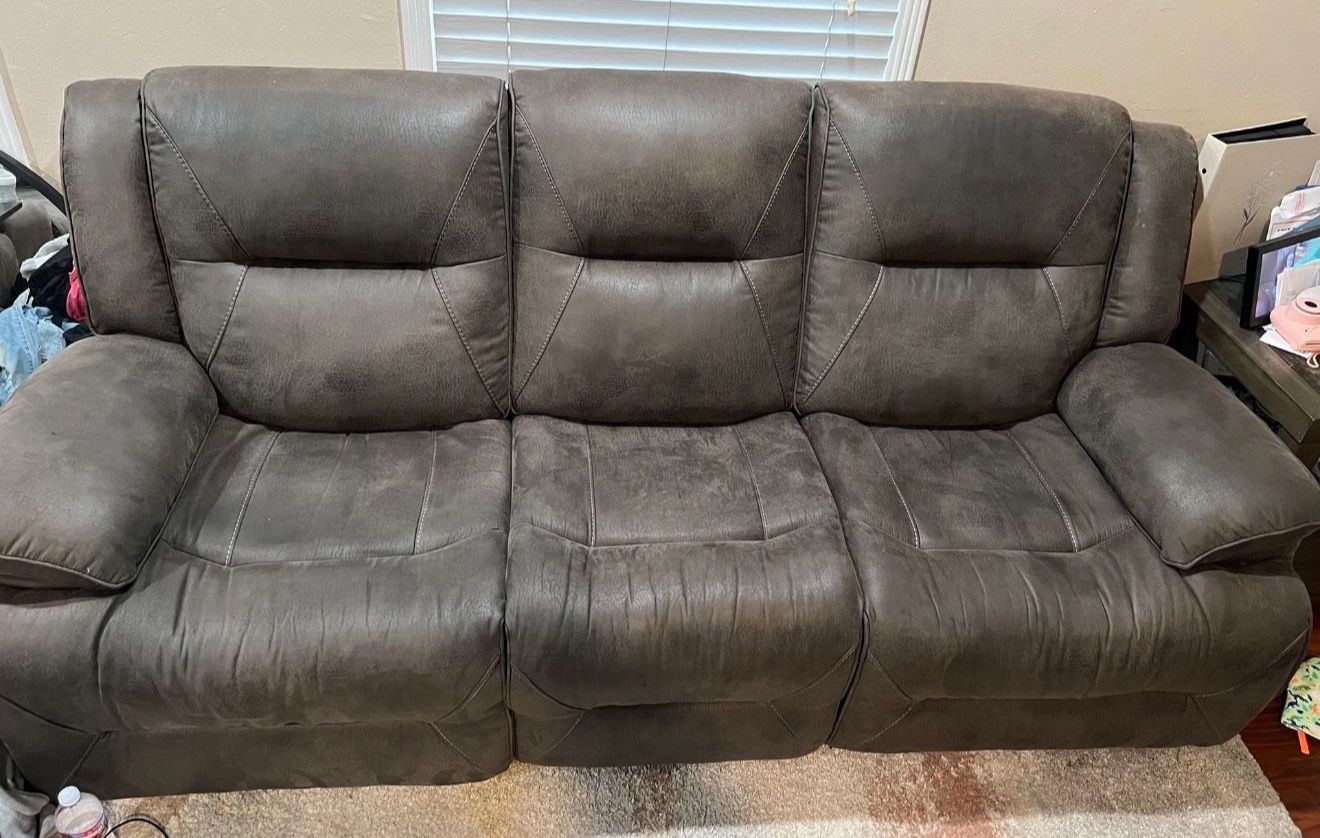 Couch reclining