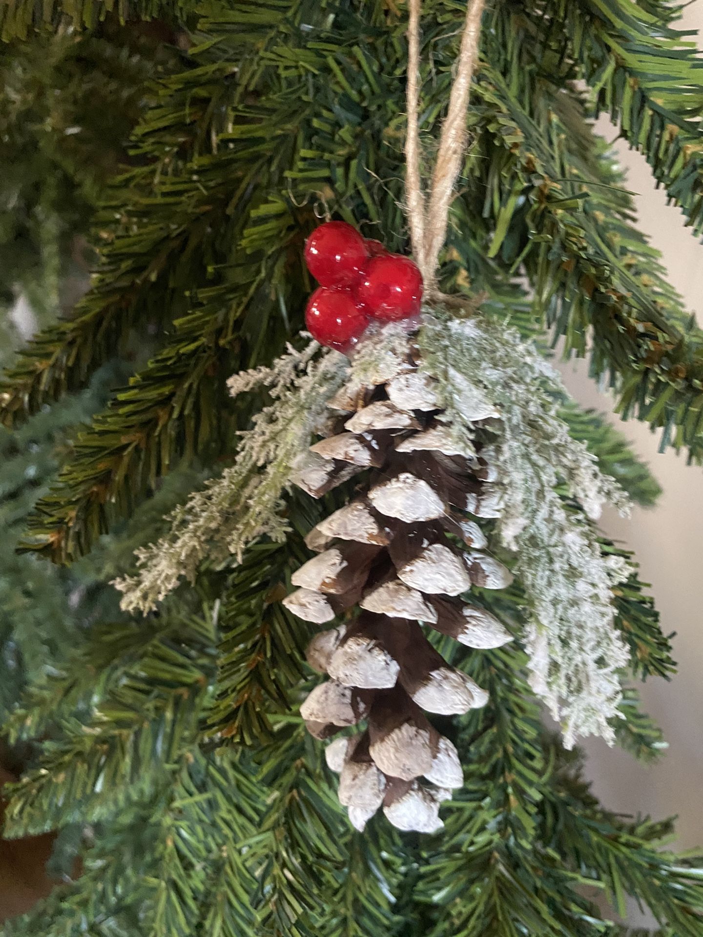 Chickie’s Craft Room handmade ornaments , top hats , vignette ,more