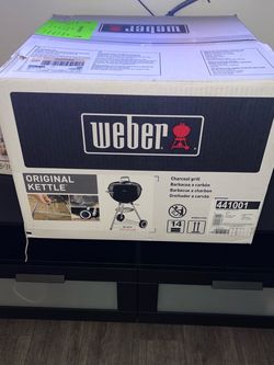 Weber Original Kettle 18" Charcoal Grill Black