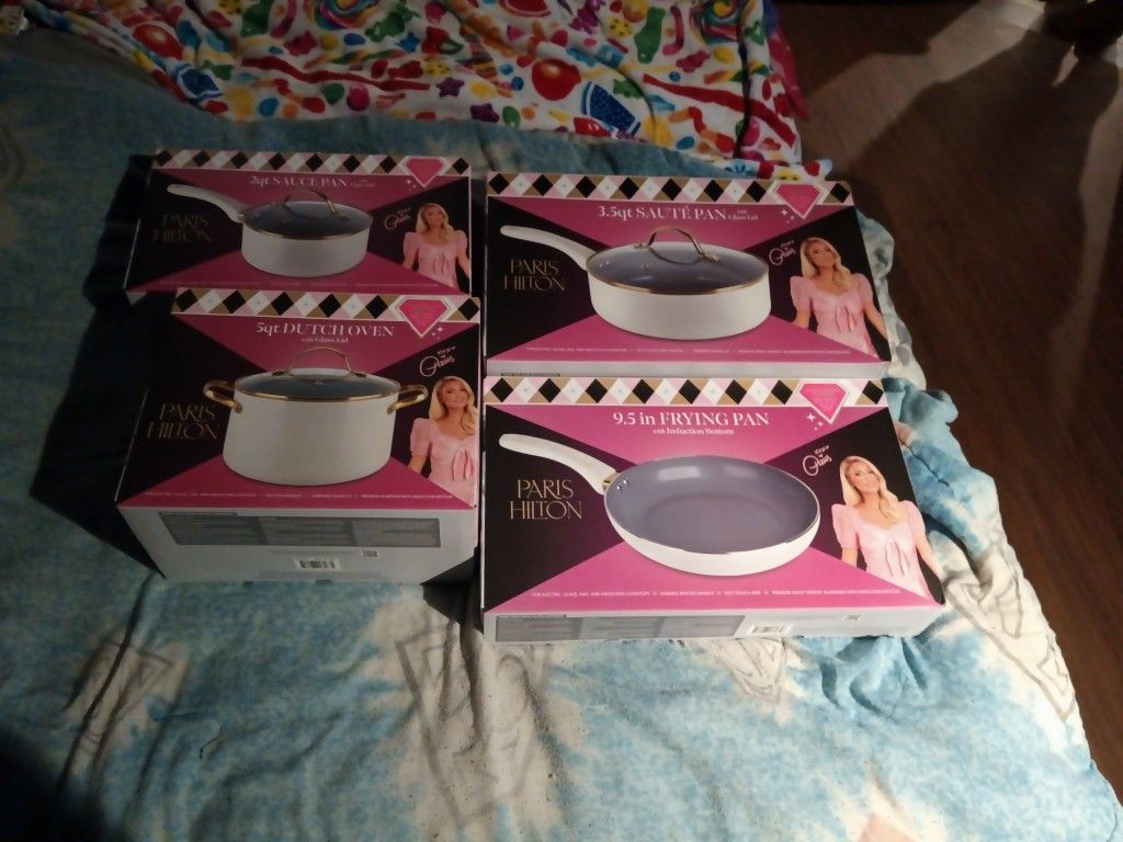 Paris Hilton Edition Pans