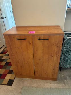 Free Wooden cabinet