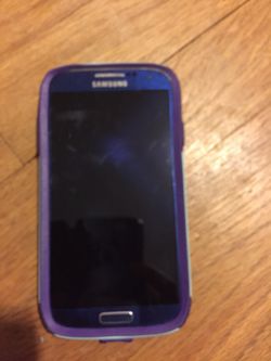 SAMSUNG 4S with Otterbox.. Works great