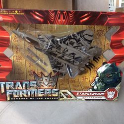 Transformers Starscream Decepticon Revenge of the Fallen Voyager class