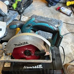 MAKITA 18v LXT SkillSaw