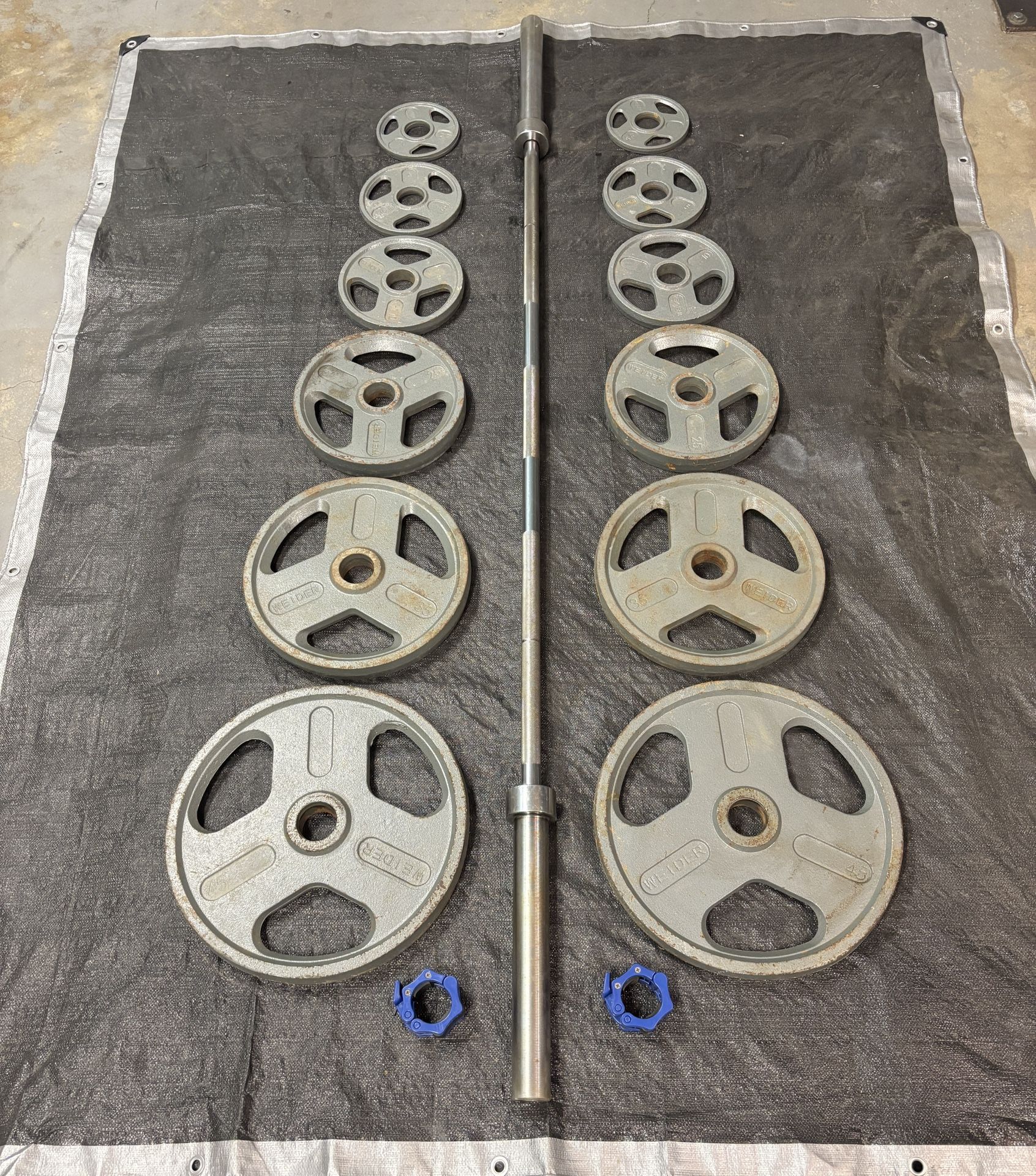 Weider Olympic Size Metal Weights, 7-ft Olympic Bar