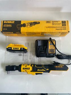 DeWalt Atomic 20V Brushless 1/2" Ratchet DCF512B