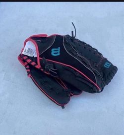 Wilson 2022 Flash 12" Fastpitch Outfield Glove - Right