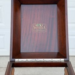 1906 Victrola Record Cabinet – Victor Talking Machine Co. (Antique)