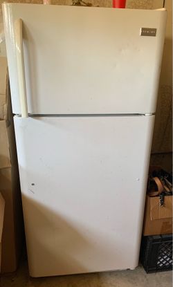 Fridgidare Refrigerator