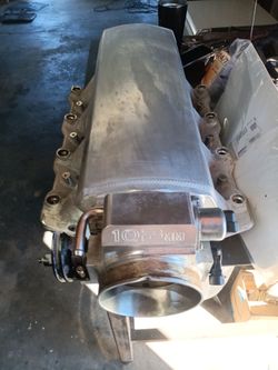 Custom  intake for 5.3 Chevy  with gadgets  and throttle  body