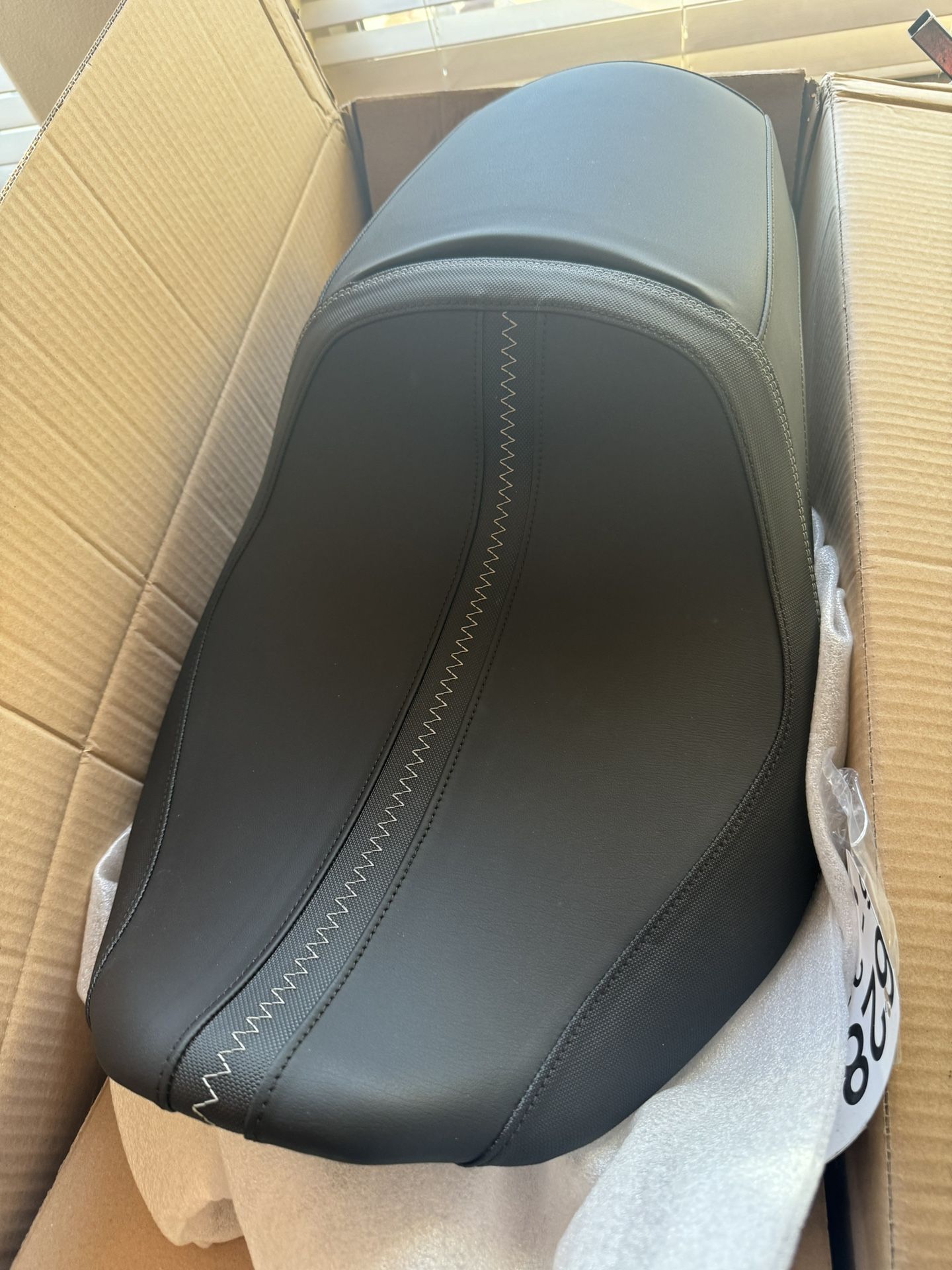 24 Harley Davidson Road Glide Seat