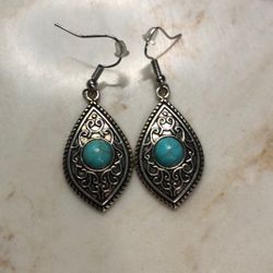 Western Style Dangly Earrings 