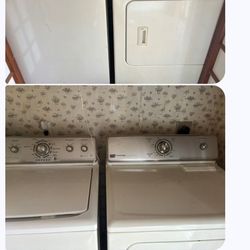 Maytag Washer And Dryer  Set