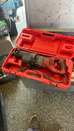 Orbital Sawzall With Case