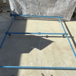 Cal King / King/ Queen/Full Metal Adjustable With Wheels (used)