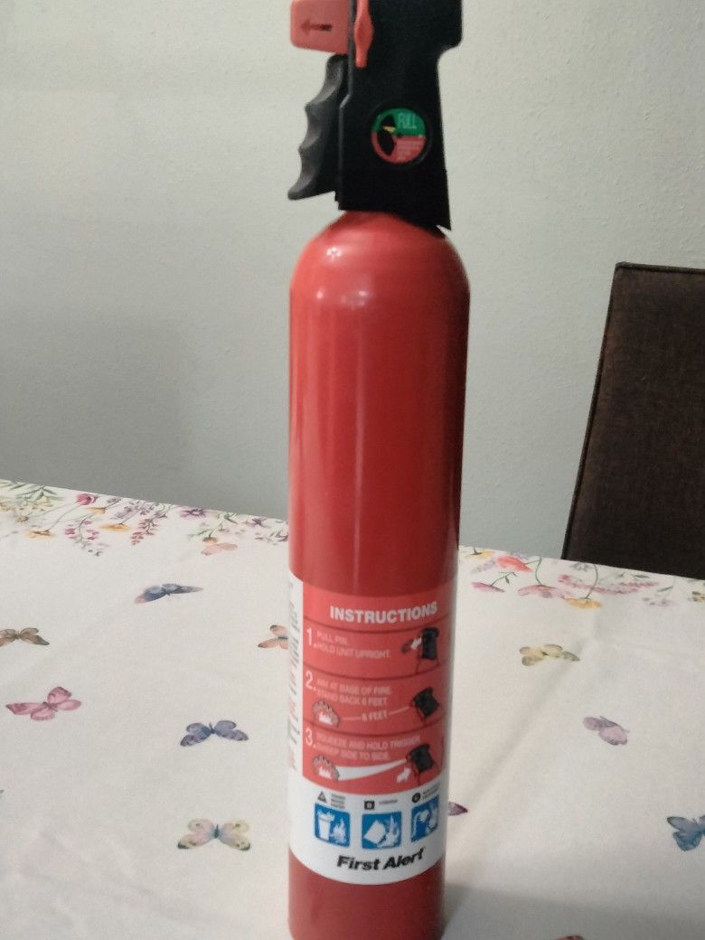 First Alert Fire Extinguisher 