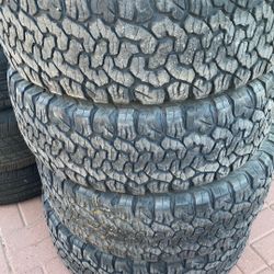 Tires BFGoodrich 275/65R18  4x180.00 1 Tiene Parche 