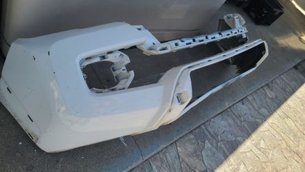 2016 - 2023 TOYOTA TACOMA FRONT BUMPER COVER FLARE TYPE GENUINE USED OEM .Y4