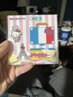 Hello Kitty , Sanrio