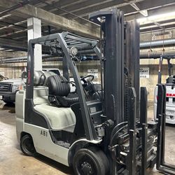 2019 NISSAN forklift for sale 7000 Lb,3 Stage, Side Shift 