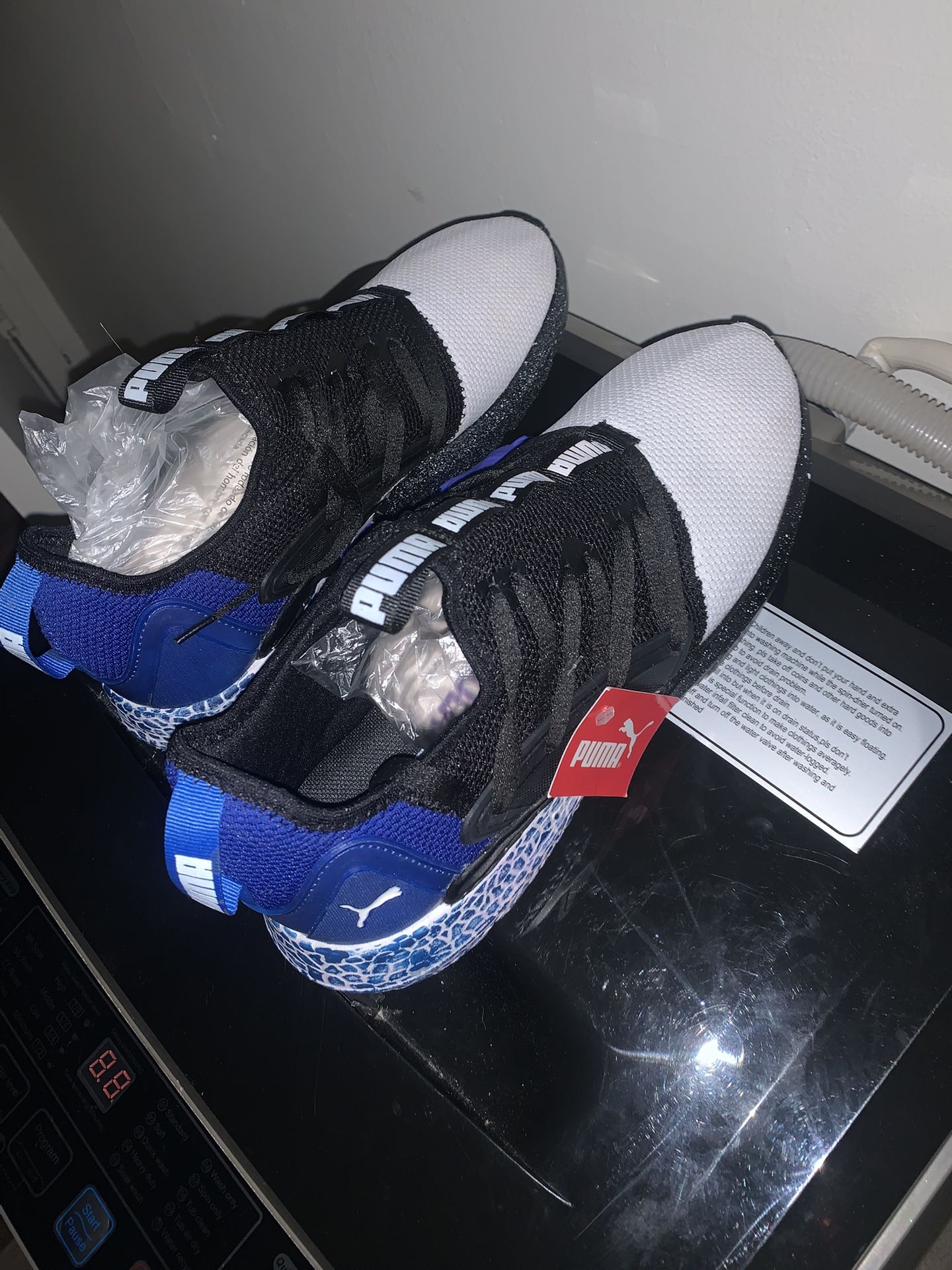 Pumas Size 8.5
