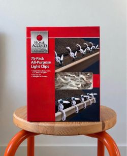75-Pack All-Purpose Light Clips