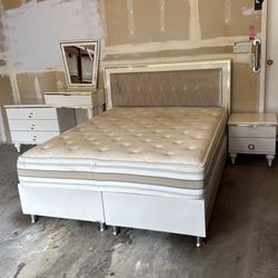 Bedroom set