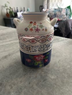 Floral ceramic measuring cup set