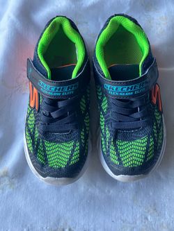Boys Skechers light-up shoes size 13