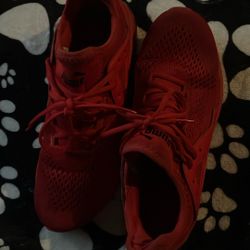 $20 Size 9 Men Puma Shoes 