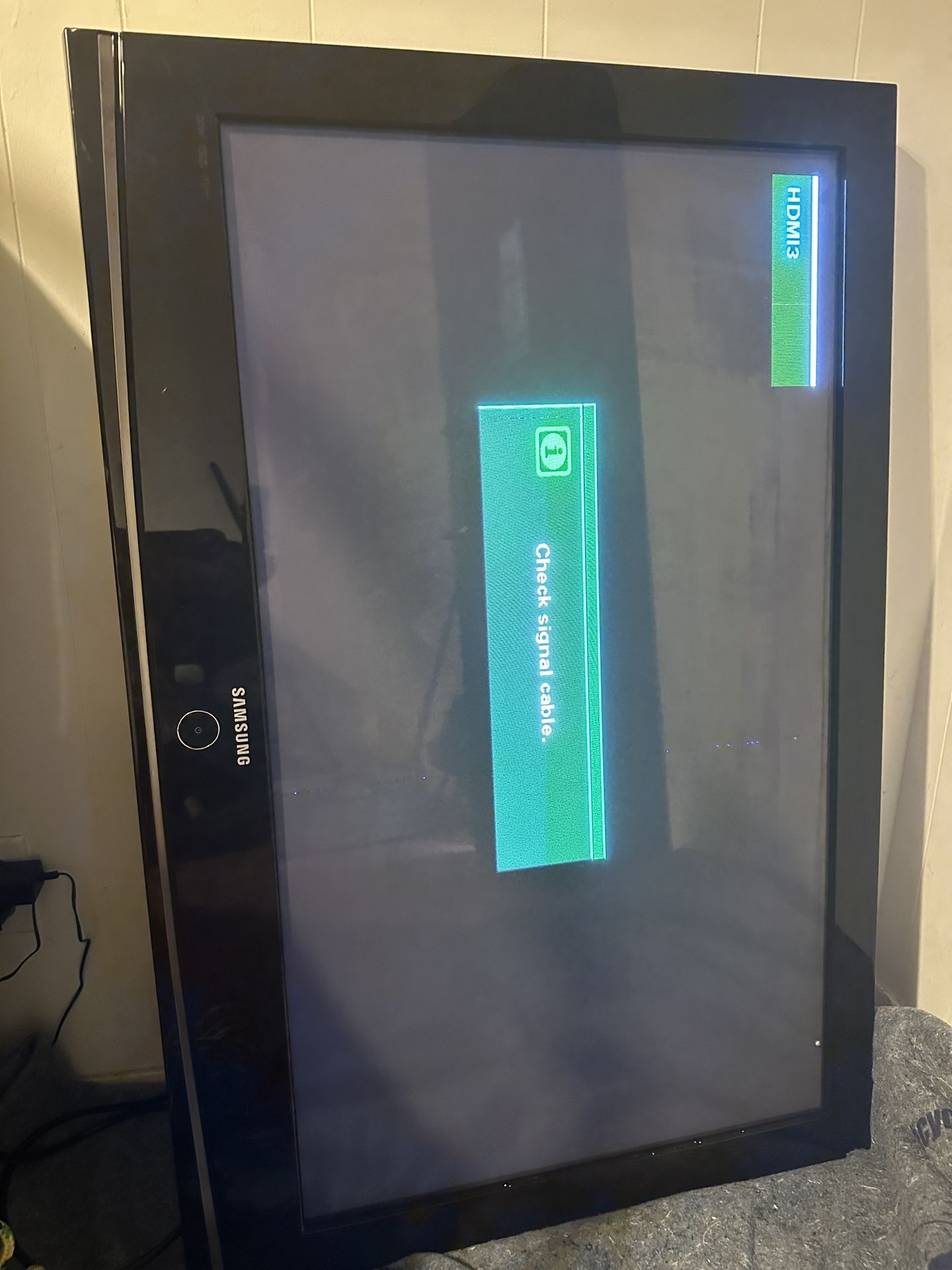Samsung HP-T4254 42” widescreen HD plasma TV