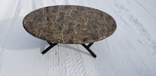 Nice Brown cocktail table