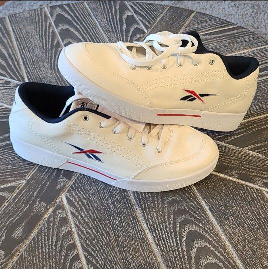 NWT Reebok Shoes for Sale in Saugus, MA - OfferUp