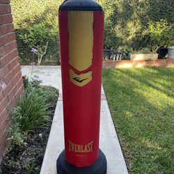 Everlast Freestanding Bag