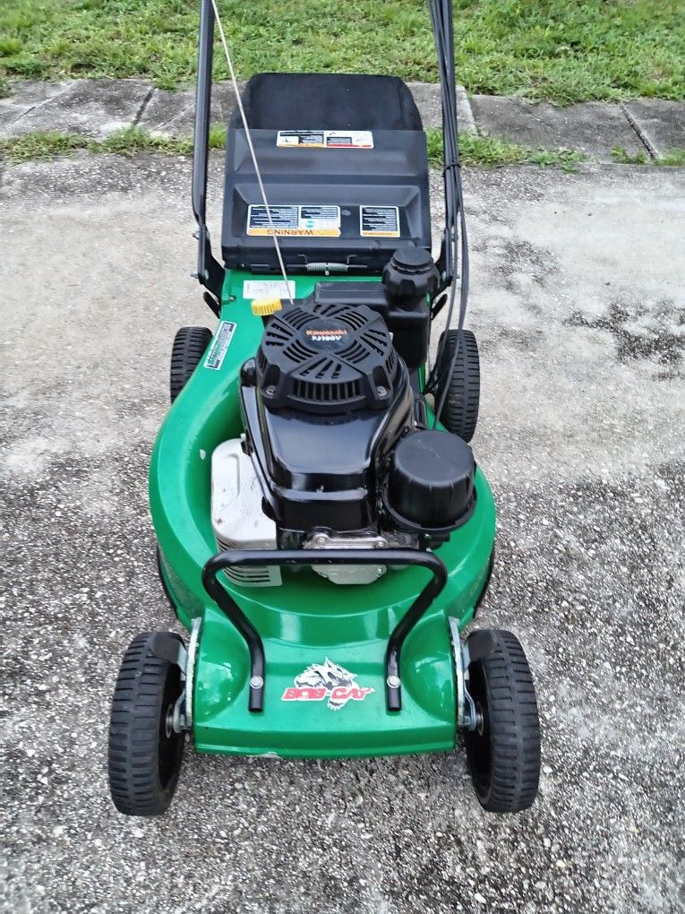 Bobcat Kawasaki Commercial Self Propel Lawn Mower $1,100