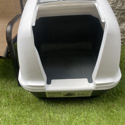 Extra Large Covered Cat Litter Box With Air Soft Filter