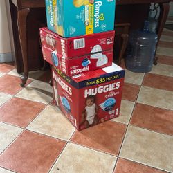 Newborn Pampers 84 Count And Newborn Huggies 136 Count And A Size 1 234 Count