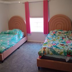 Twin Size Beds